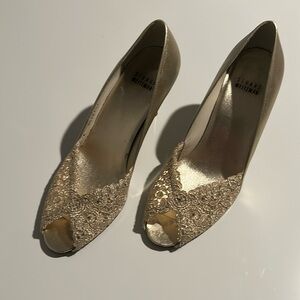 Chantelle lace gold heels Stuart Wetzman Size 7